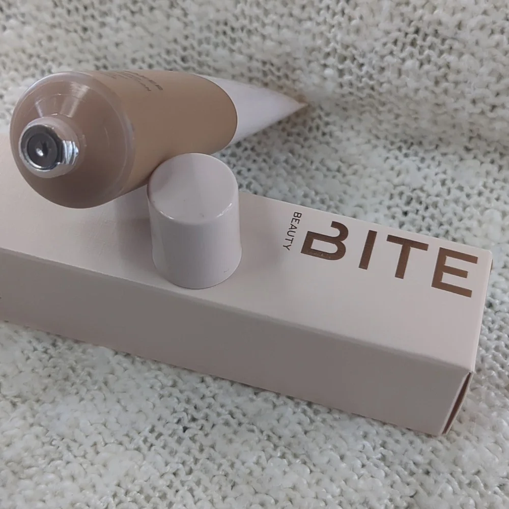 Bite Beauty Supercharged Micellar Foundation in T130 Changemaker, 30ml/1…